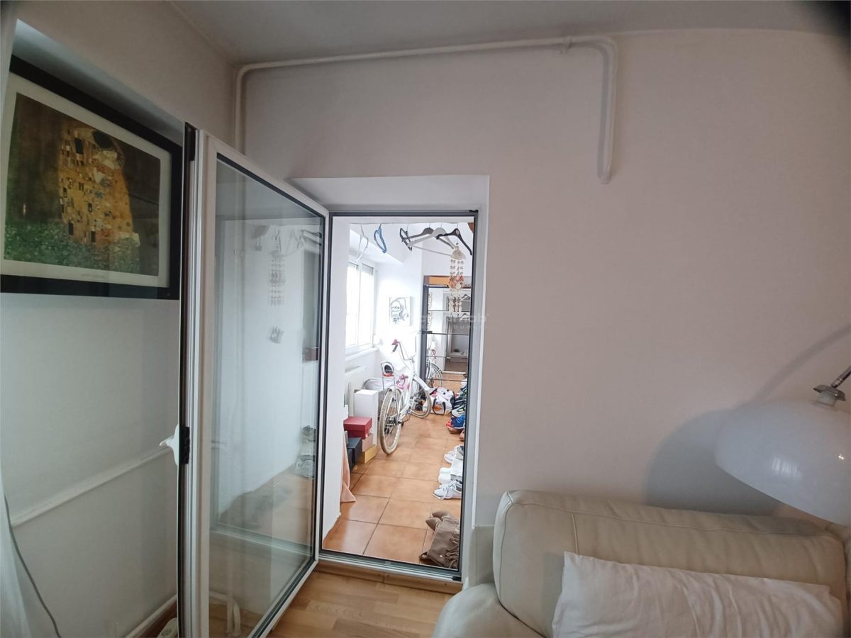 Apartament 3 camere-Calea Calarasilor-loc de parcare - foto 11