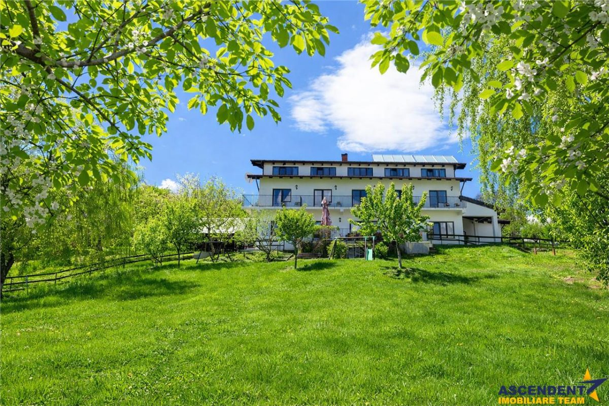 Pensiune cu priveliste fabuloasa, zona boema, Bran, Brasov. - foto 18