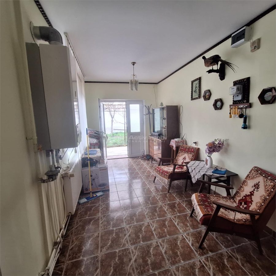 Bocsa Vasiova, Casa cocheta pentru familie, cu Gradina. - foto 4