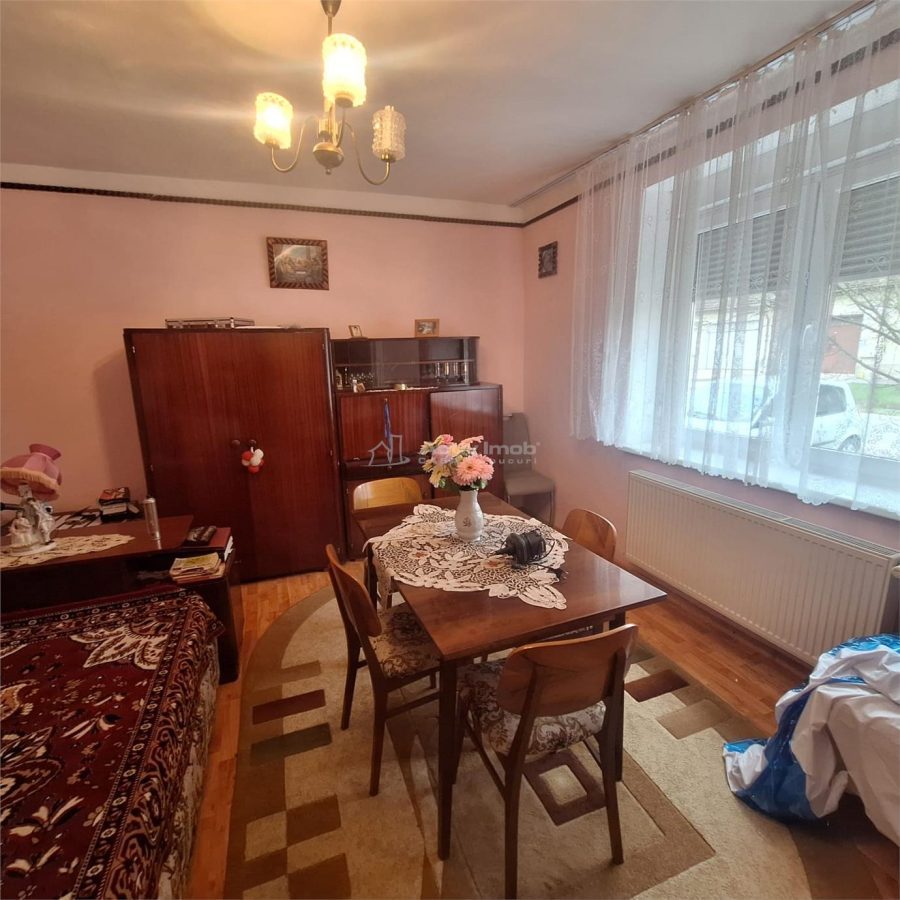 Bocsa Vasiova, Casa cocheta pentru familie, cu Gradina. - foto 5