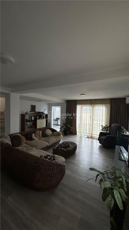 Casa moderna - Buftea - 5 camere - 3 bai - 180mp - 500mp teren - 