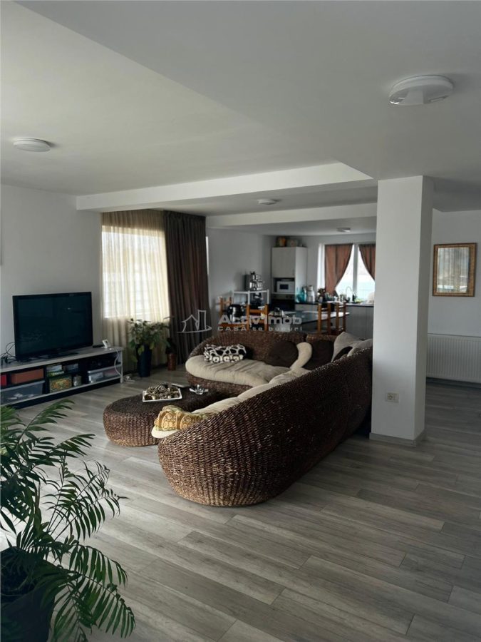 Casa moderna - Buftea - 5 camere - 3 bai - 180mp - 500mp teren - foto 22