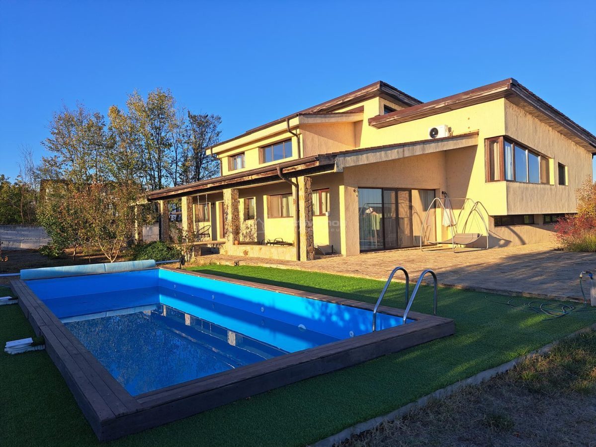 Casa cu piscina - Buftea - 8 camere - 4 bai - 620mp - 2500mp teren - foto 17