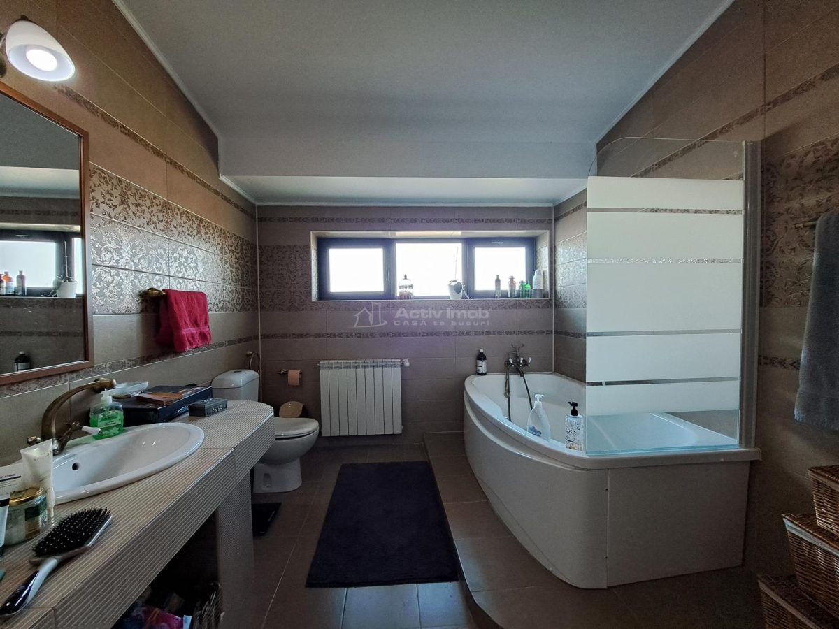 Casa cu piscina - Buftea - 8 camere - 4 bai - 620mp - 2500mp teren - foto 20