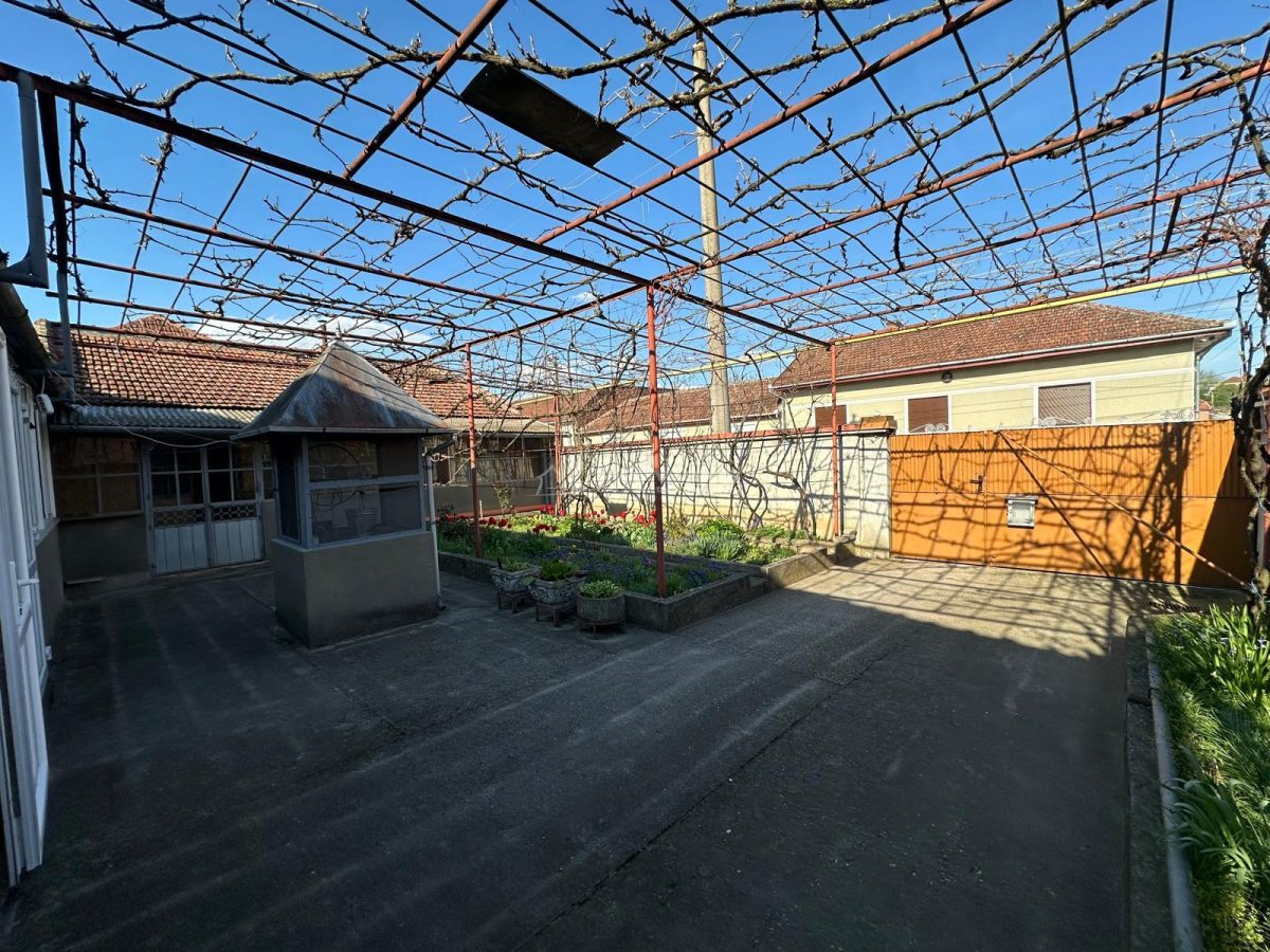 BOCSA Romana, Casa Cocheta cu Gradina - foto 15