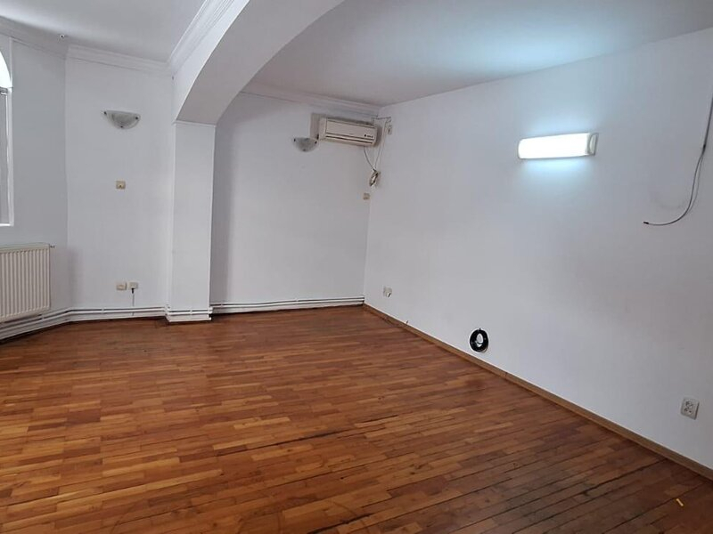 Vila Individuala pentru Firme, Pasaj Mihai Bravu, 9 Camere, 10 min Metrou - foto 3