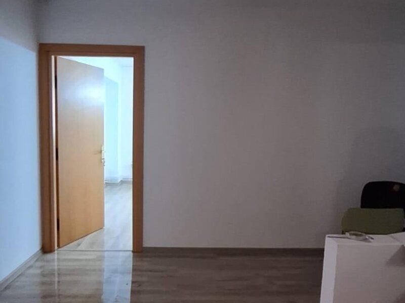 Vila Individuala pentru Firme, Pasaj Mihai Bravu, 9 Camere, 10 min Metrou - foto 5