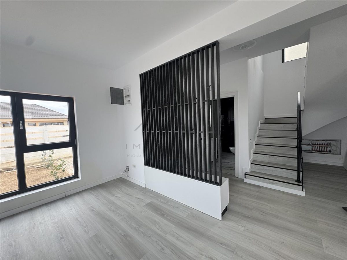 VILA DE VANZARE DOMNESTI LA CHEIE 4 CAMERE - TEREN- PANOURI FOTOVOLTAICE - foto 13