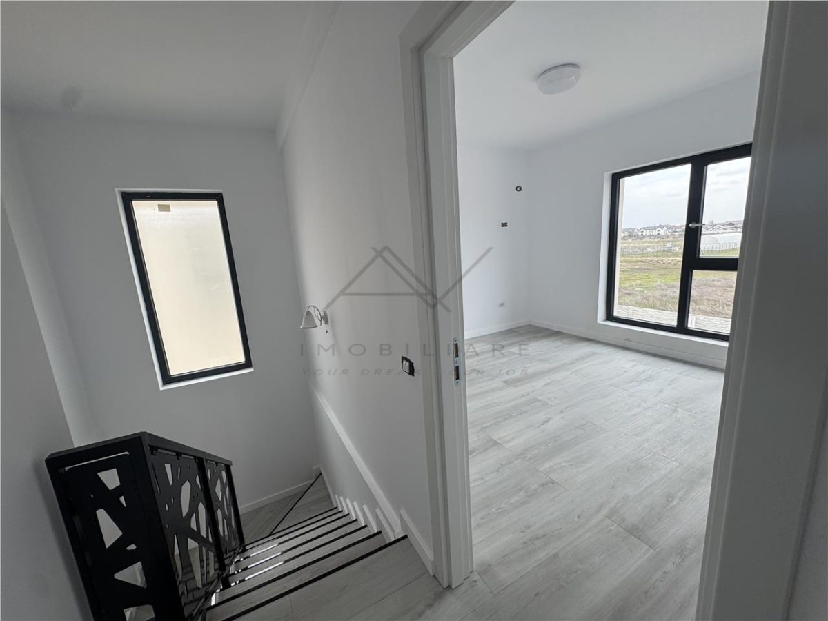 VILA DE VANZARE DOMNESTI LA CHEIE 4 CAMERE - TEREN- PANOURI FOTOVOLTAICE - foto 17