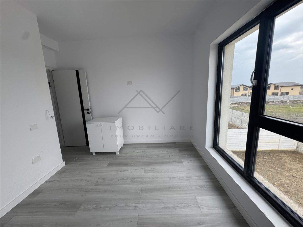 VILA DE VANZARE DOMNESTI LA CHEIE 4 CAMERE - TEREN- PANOURI FOTOVOLTAICE - foto 18