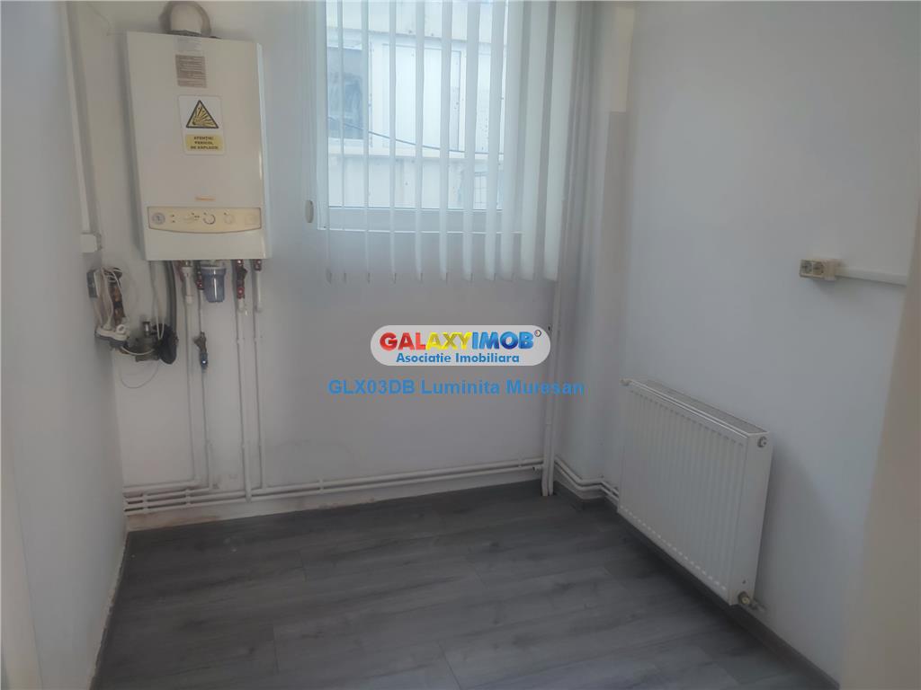 Vanzare spatiu comercial Central Targoviste - foto 3