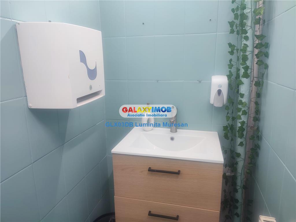 Vanzare spatiu comercial Central Targoviste - foto 8