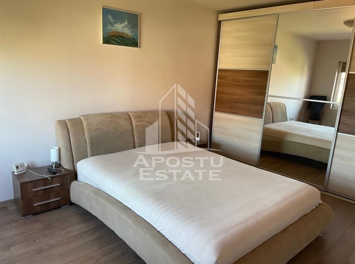 Apartament 3 camere ,de inchiriat , Loc de parcare ,Dumbravita - 