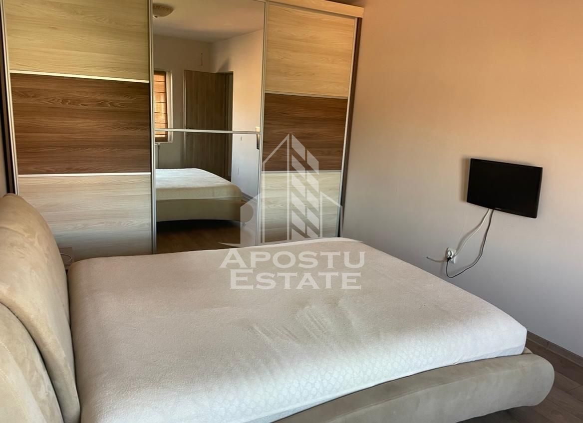 Apartament 3 camere ,de inchiriat , Loc de parcare ,Dumbravita - foto 2