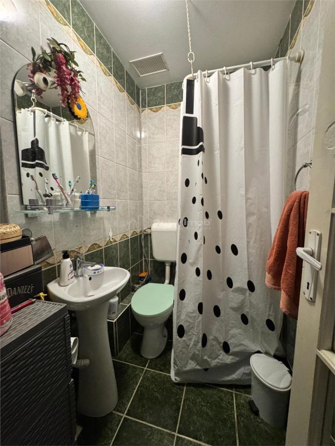 3 camere - 2 bai - Parter - foto 12