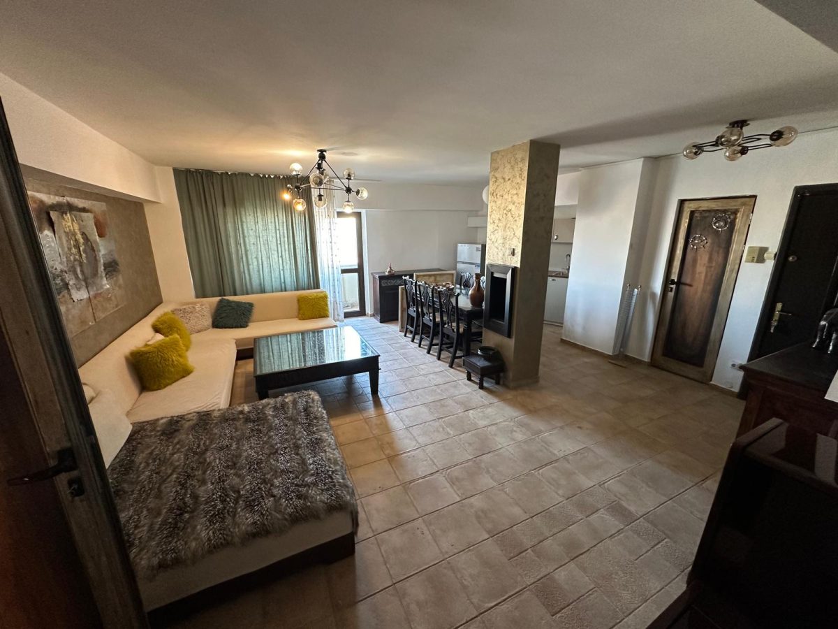 Apartament 4 camere exclusivist ultracentral, Palas - Iasi