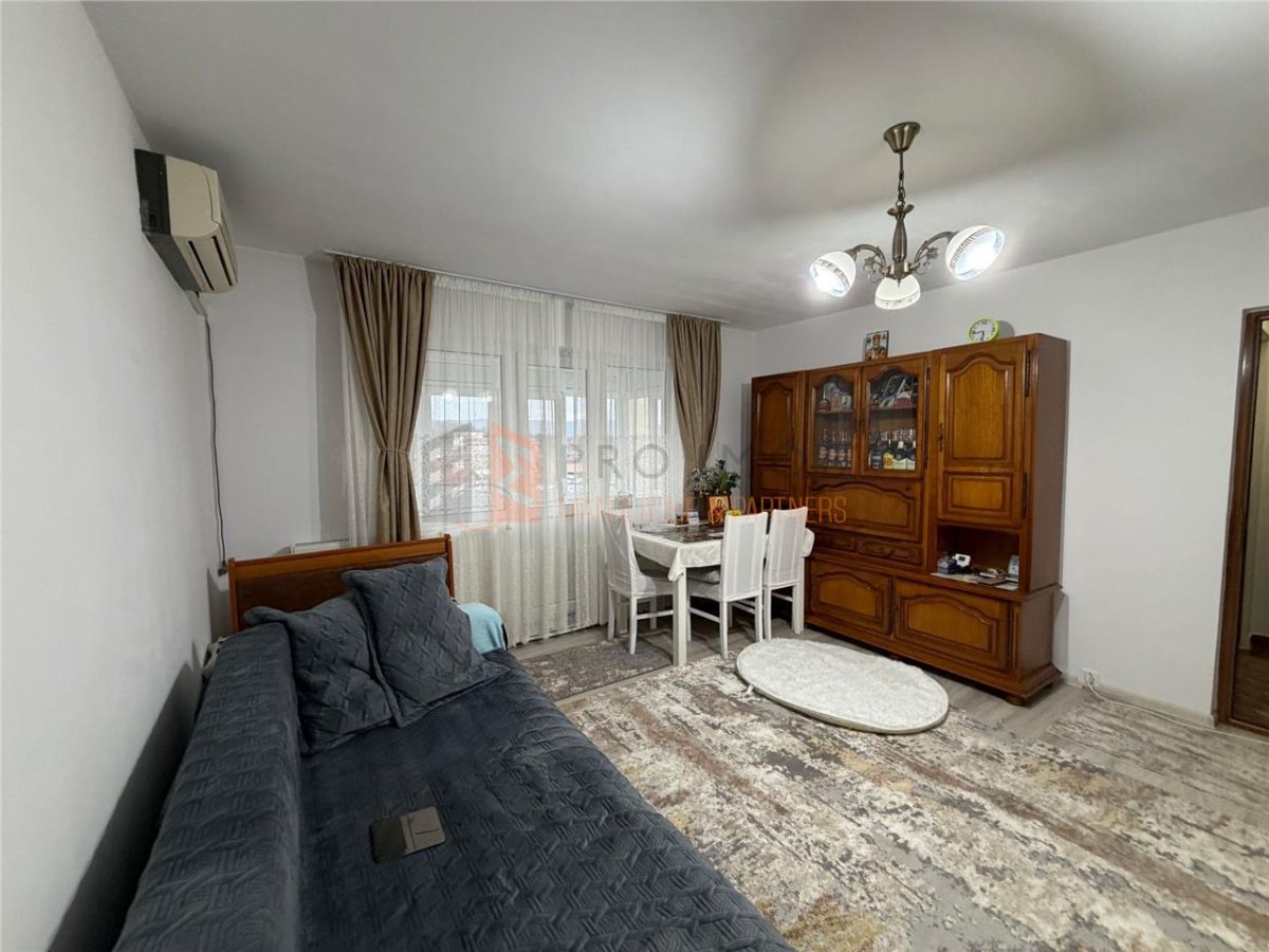 EXCLUSIVITATE Apartament 2 camere  CU GARAJ cf 1 semidecomandat  Berca - 