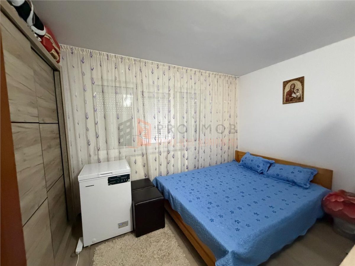 EXCLUSIVITATE Apartament 2 camere  CU GARAJ cf 1 semidecomandat  Berca - foto 3