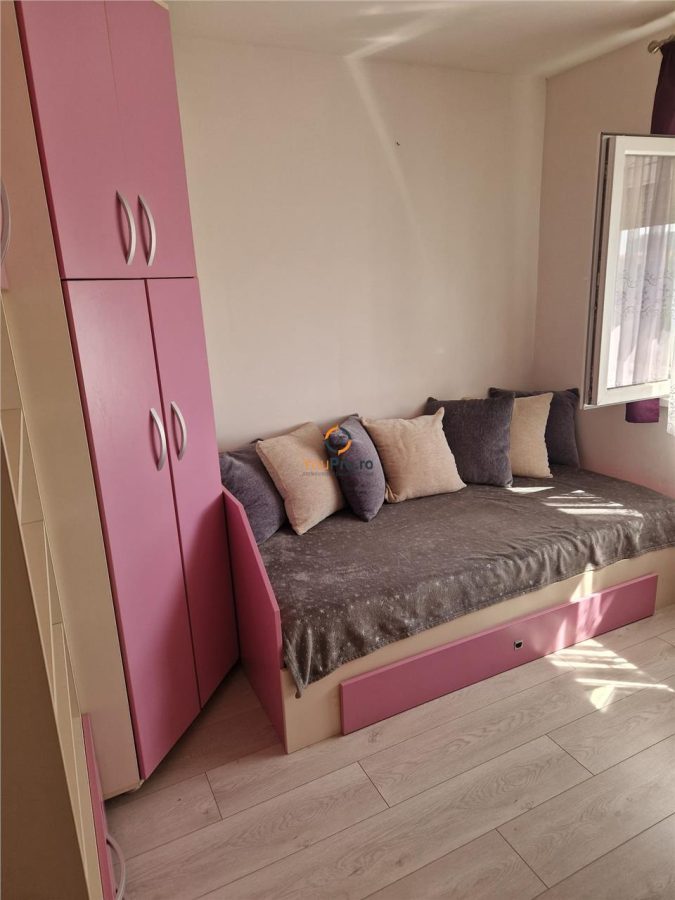 Dambovita 3 camere Decomandat etaj 4 - foto 14