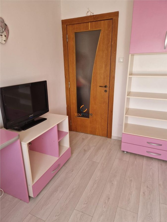 Dambovita 3 camere Decomandat etaj 4 - foto 18