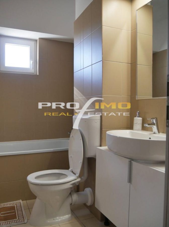 Tomis 3, apartament 3 camere decomandat, 2 bai, renovat, mobilat modern - foto 5