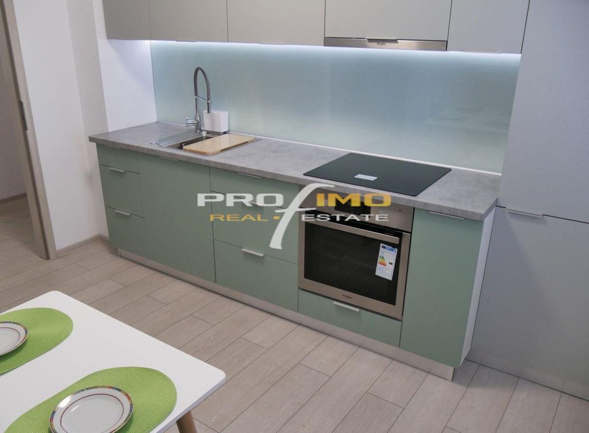 Tomis 3, apartament 3 camere decomandat, 2 bai, renovat, mobilat modern - foto 8