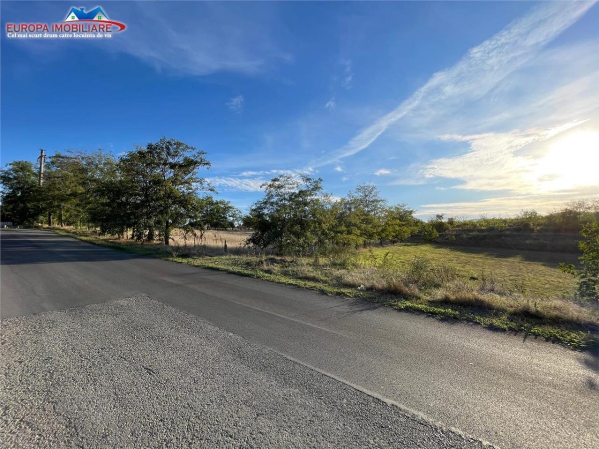 Teren de vanzare in localitatea Somova- judetul Tulcea - foto 6