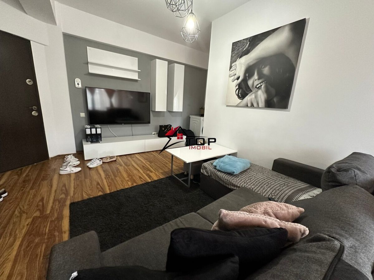 Inchiriere  Apartament cu 2 camere Bucium - 