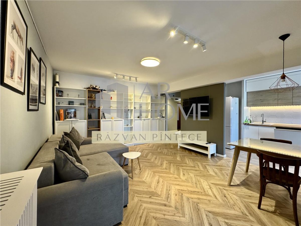 Inchiriere apartament 3 camere de lux, renovat complet, ultracentral, Ploiesti - 