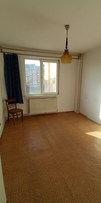 Apartament 3 camere Grivitei, etaj intermediar - 