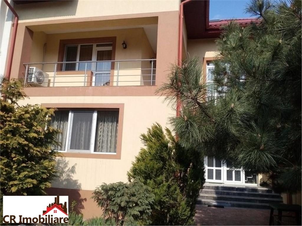 Vanzare vila 6 camere Jiului - 
