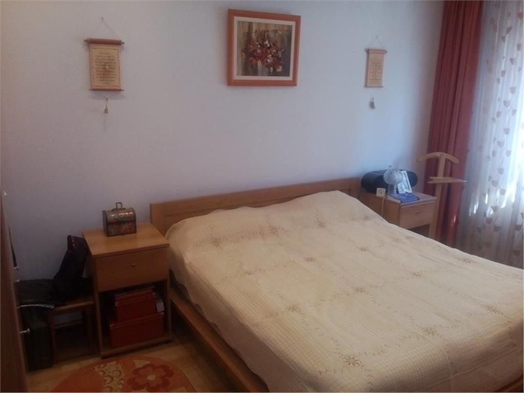 Vanzare vila 6 camere Jiului - foto 6