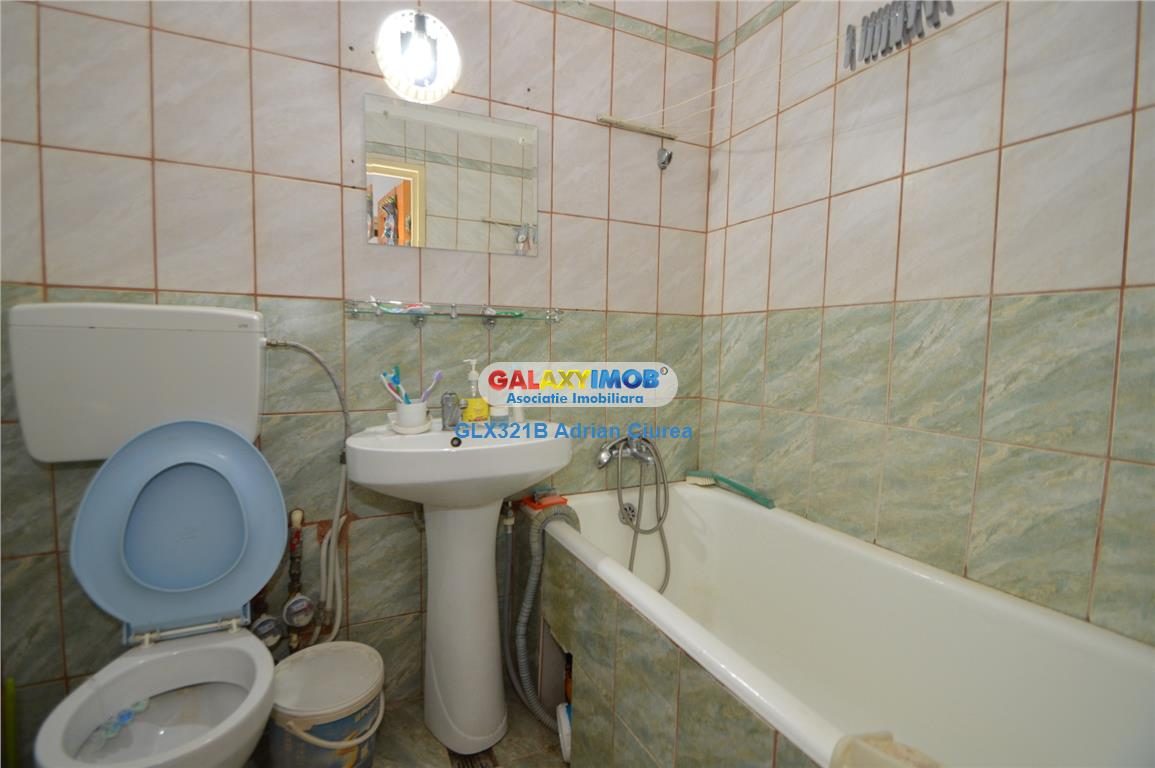 Rahova | Alexandriei | Antiaeriana | Scoala Nr. 131 | Balcon - foto 7