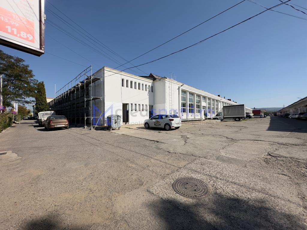 Showroom 107mp langa Carrefour, Kaufland, magazine tehnice - foto 3