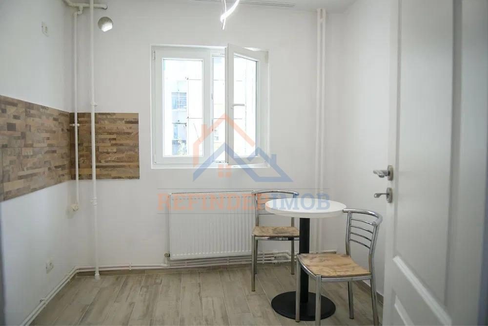 3 camere Sebastian, centrala termica, total renovat - foto 6