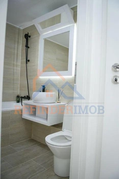 3 camere Sebastian, centrala termica, total renovat - foto 8