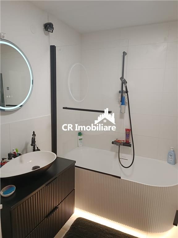 Casa renovata la cheie Eroii Revolutiei - foto 17