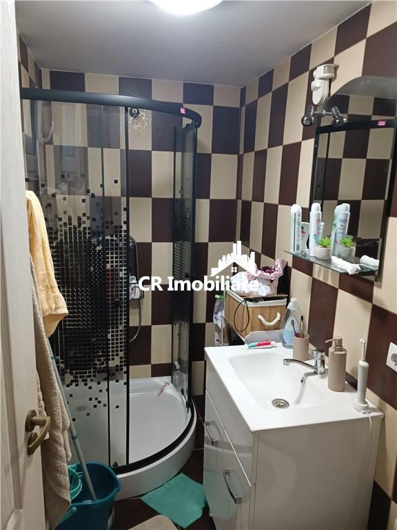 Casa renovata la cheie Eroii Revolutiei - foto 18