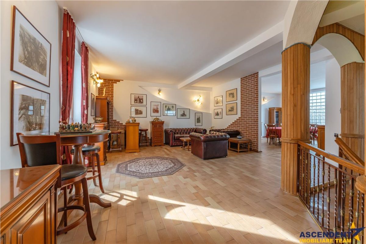 Castelariu:spectacol panoramic,locatie prestigioasa,Central, Brasov - foto 17