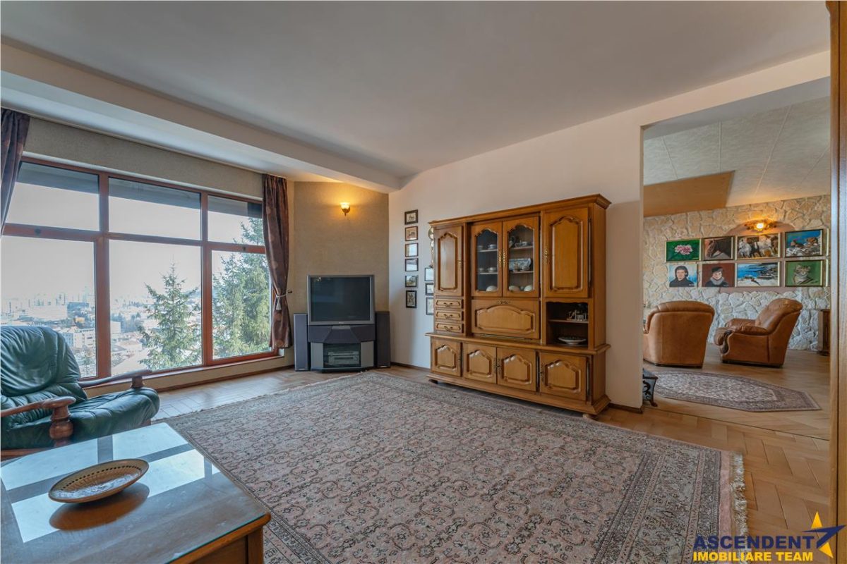 Castelariu:spectacol panoramic,locatie prestigioasa,exclusivist confort,Central, Brasov - foto 12