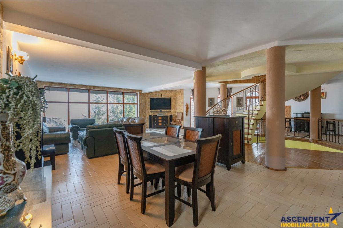 Castelariu:spectacol panoramic,locatie prestigioasa,exclusivist confort,Central, Brasov - foto 14