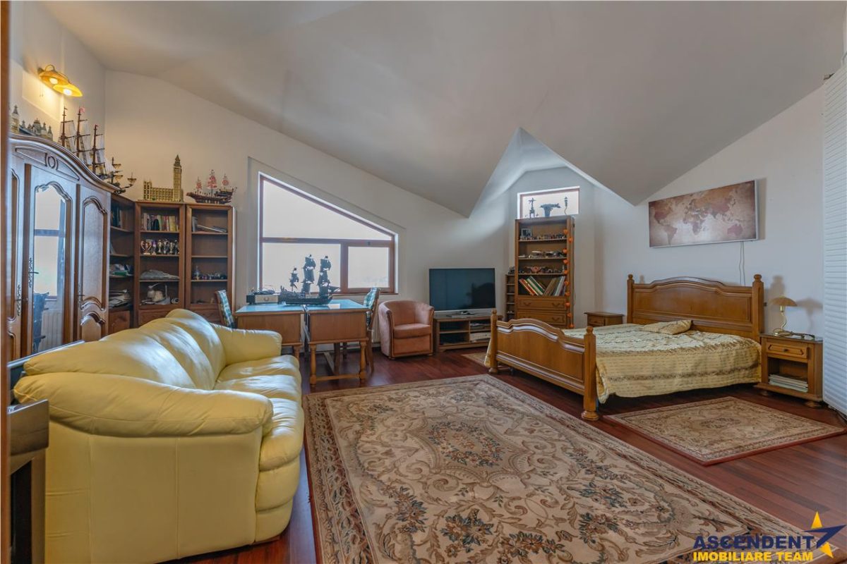 Castelariu:spectacol panoramic,locatie prestigioasa,exclusivist confort,Central, Brasov - foto 15