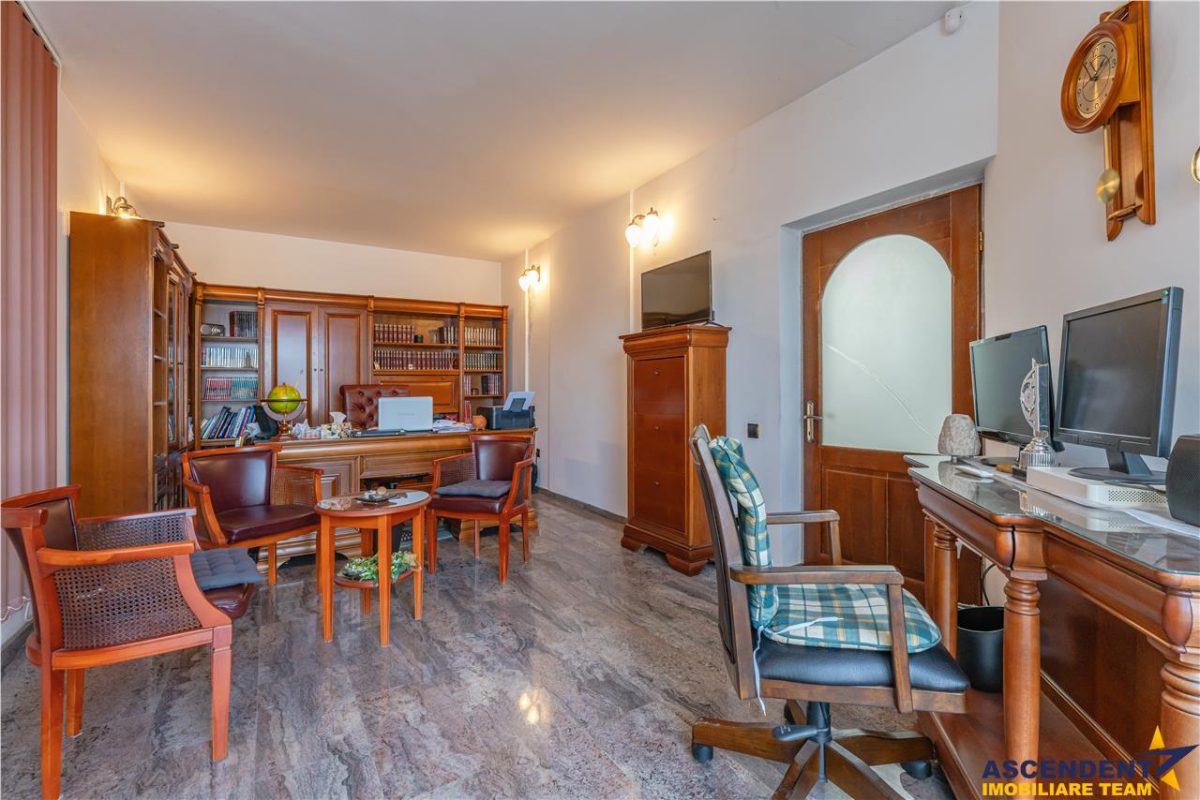 Castelariu:spectacol panoramic,locatie prestigioasa,exclusivist confort,Central, Brasov - foto 6