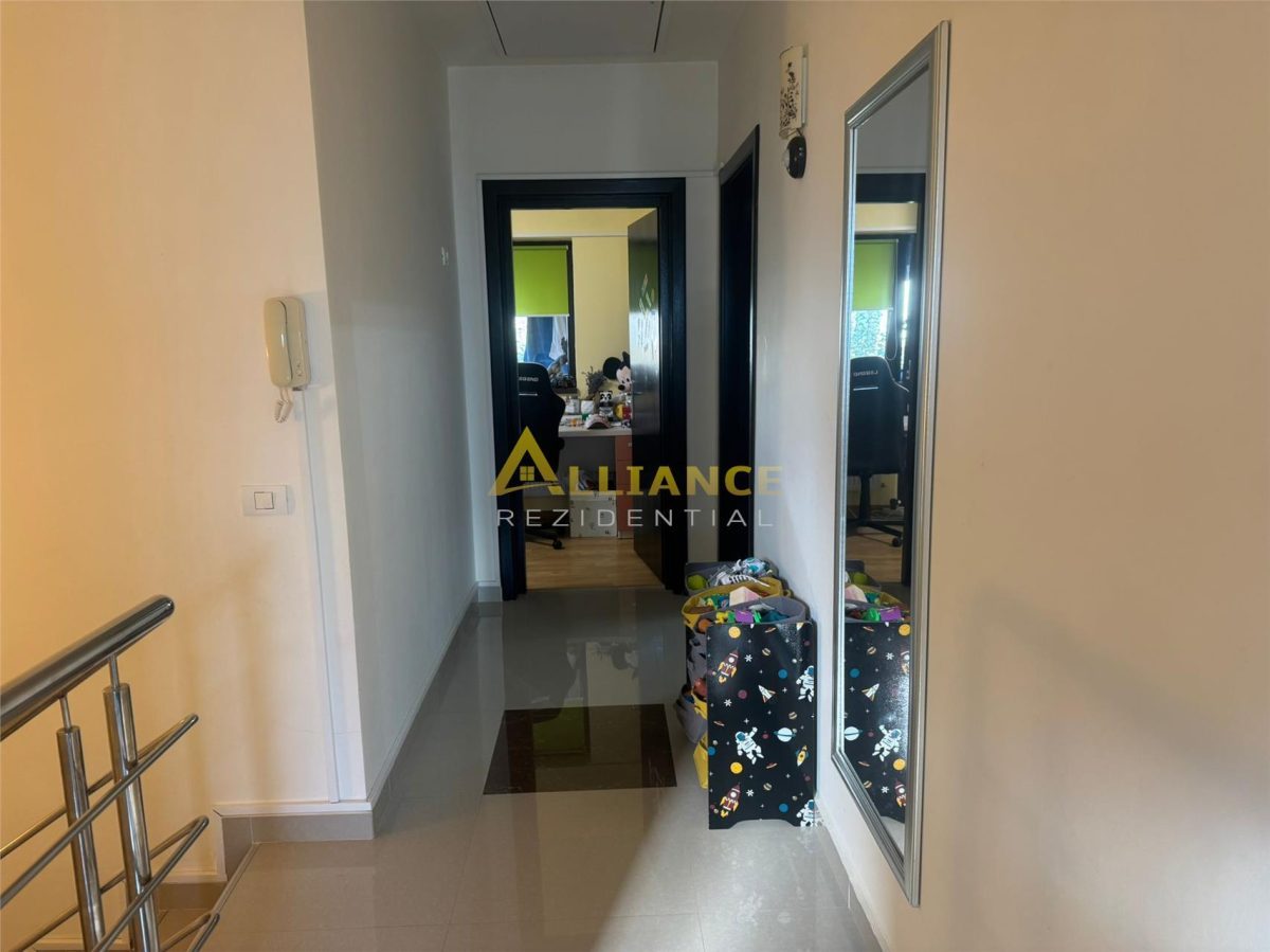 Casa tip duplex - 4 camere 2 bai - teren 200mp - foto 4