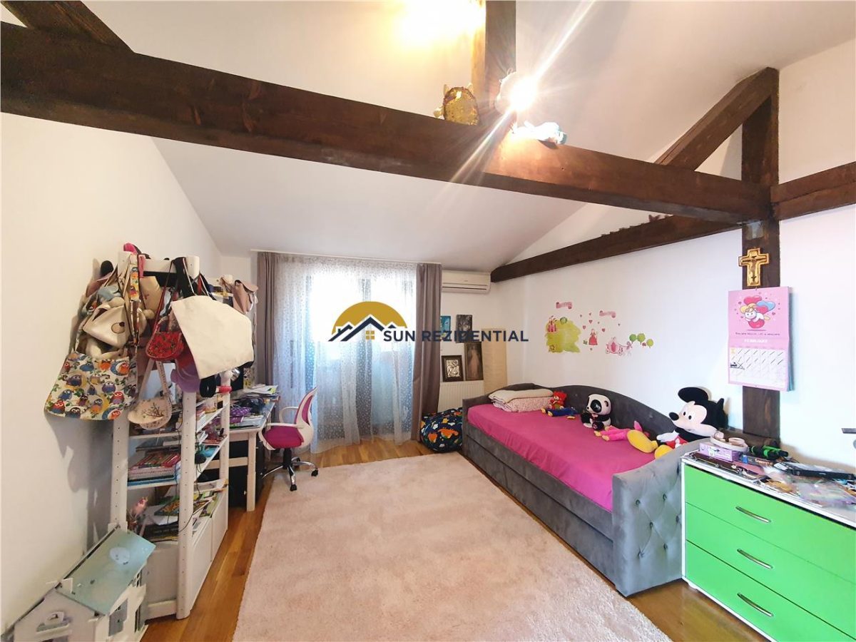 Vila la cheie, cocheta, mobilata-utilata, gradina amenajata - foto 18