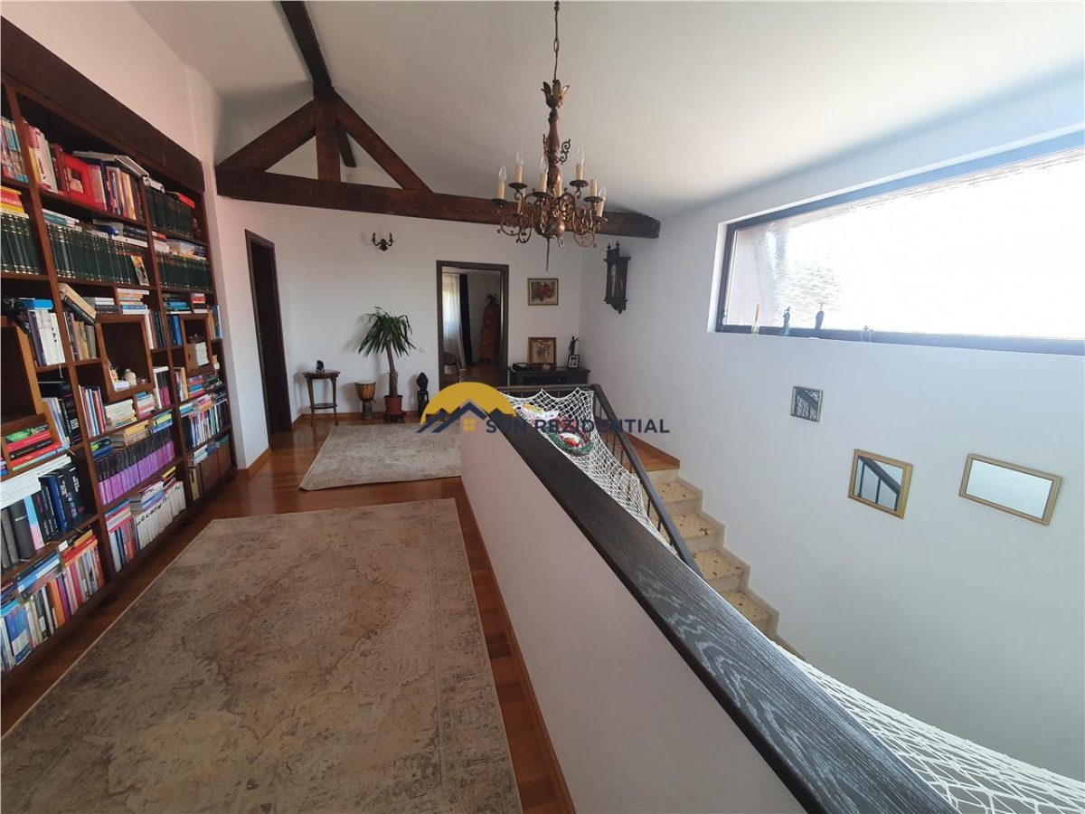 Vila la cheie, cocheta, mobilata-utilata, gradina amenajata - foto 20