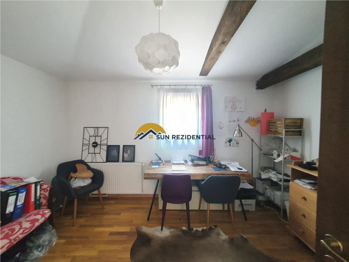 Vila la cheie, cocheta, mobilata-utilata, gradina amenajata - foto 22