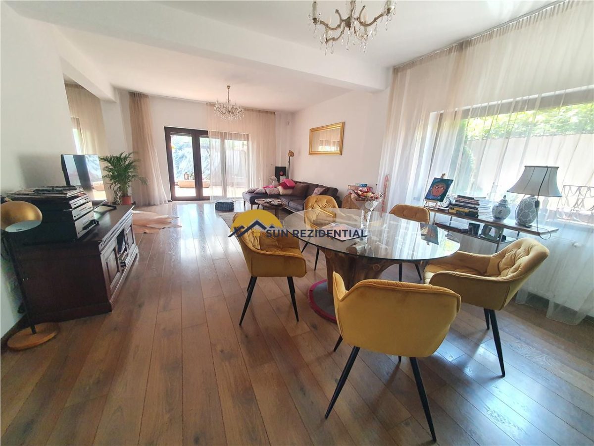 Vila la cheie, cocheta, mobilata-utilata, gradina amenajata - foto 5