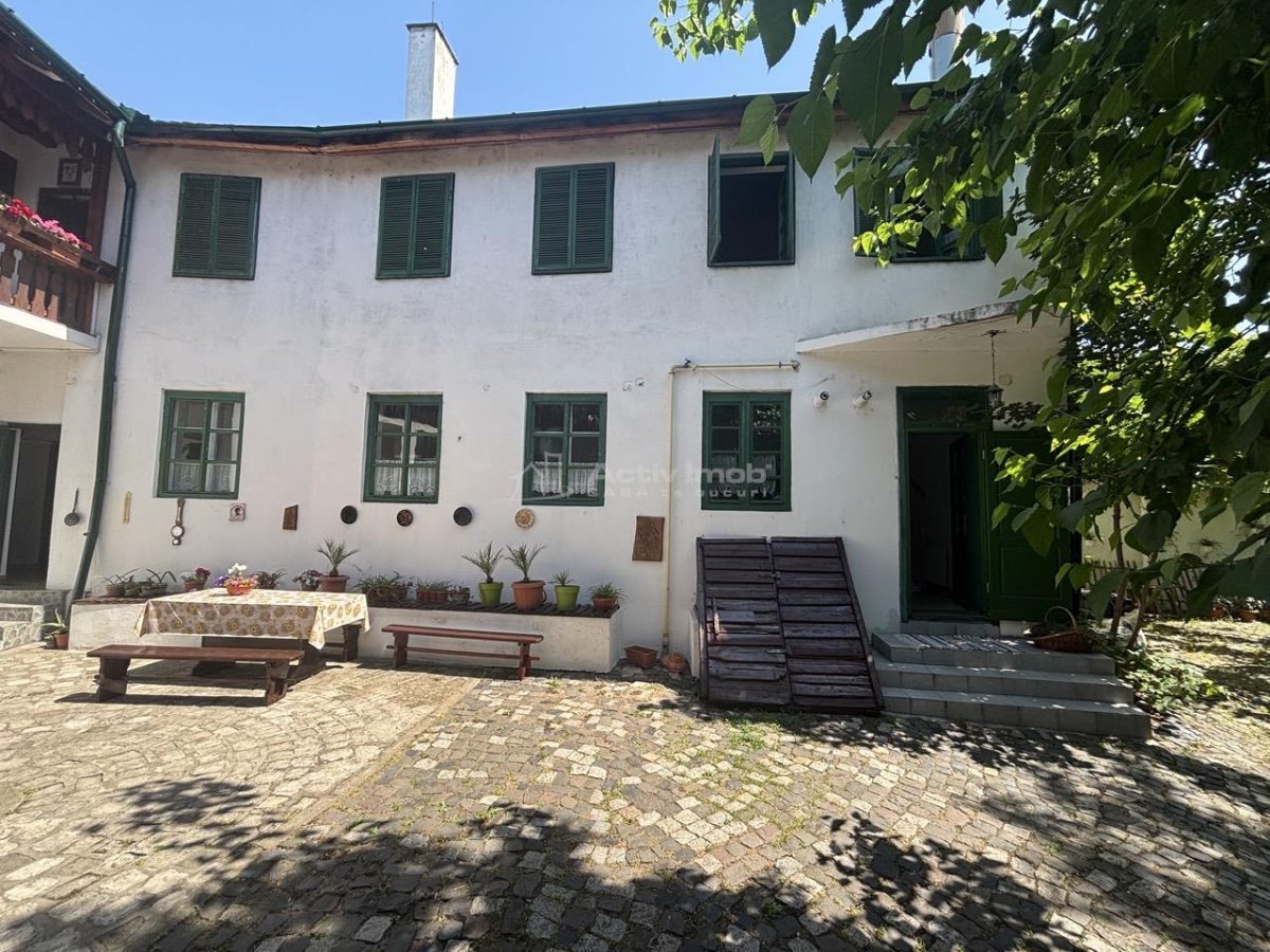 Cladire cu Arhitectura Traditionala - 691 mp - Ultracentral Oradea - foto 8