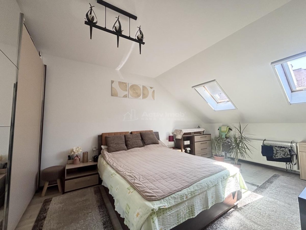 Refugiu urban cu personalitate â€“ Casa cu mansardaÂ si crama amenajata -  zona centrala - foto 4